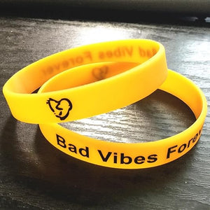 RyuLifeStyle Xxxtentacion Wristband 5 Pack Silicone Bracelet Glow in The Dark Unisex White Black